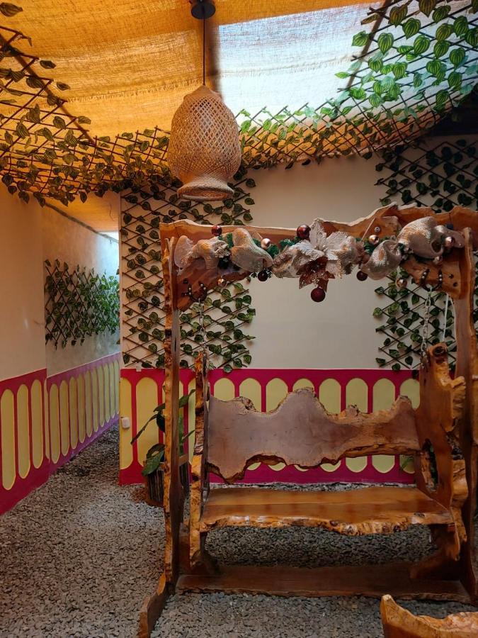 ホテル Hostal Casa Madrigal フィランディア エクステリア 写真