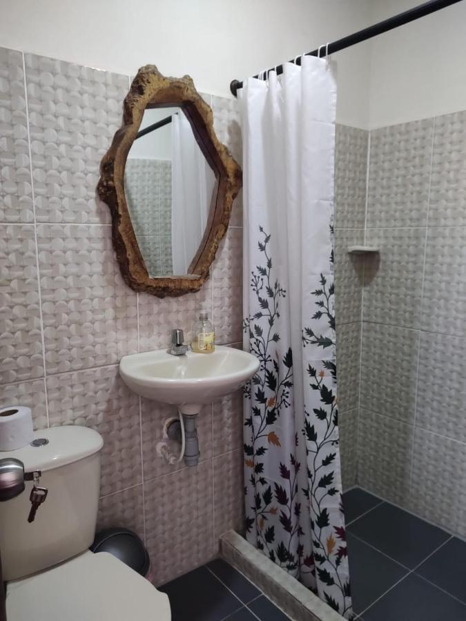 ホテル Hostal Casa Madrigal フィランディア エクステリア 写真