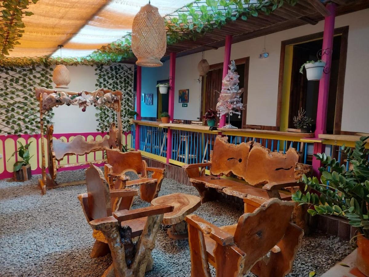 ホテル Hostal Casa Madrigal フィランディア エクステリア 写真