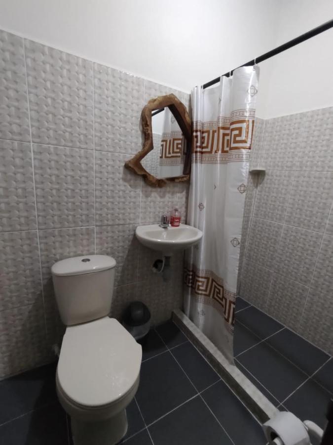 ホテル Hostal Casa Madrigal フィランディア エクステリア 写真
